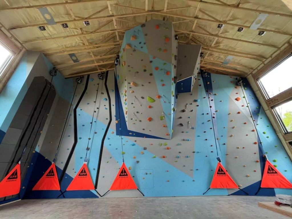 As climbing becomes an increasingly popular workout of choice, campus rec centers have the chance to elevate the sport and promote development through educational tools like auto belays.